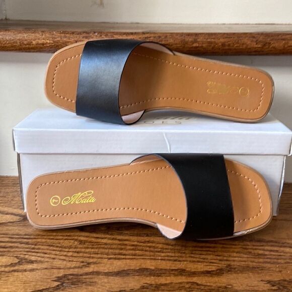 NWT Black Sandals - Picture 6 of 6